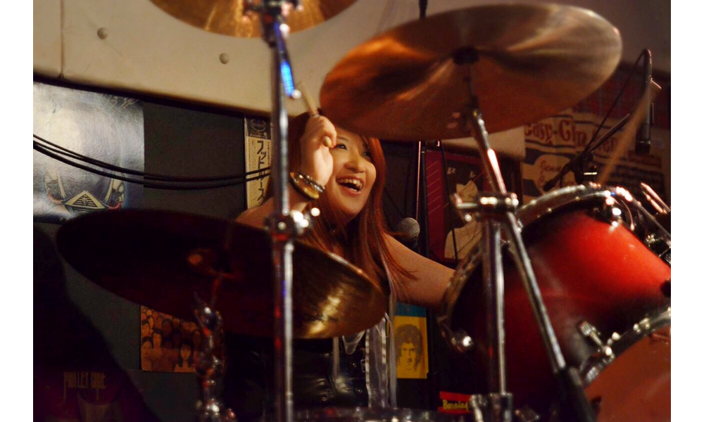 楽しく叩こう！「ドラム教室」